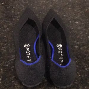 Rothys black pointed toe flat
